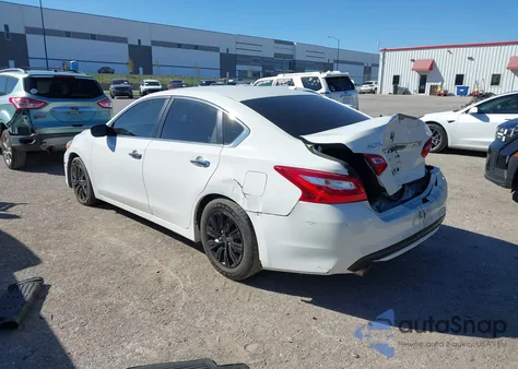 2017 Nissan Altima 2.5 S из США, поврежденный, VIN 1N4AL3AP3HN316067